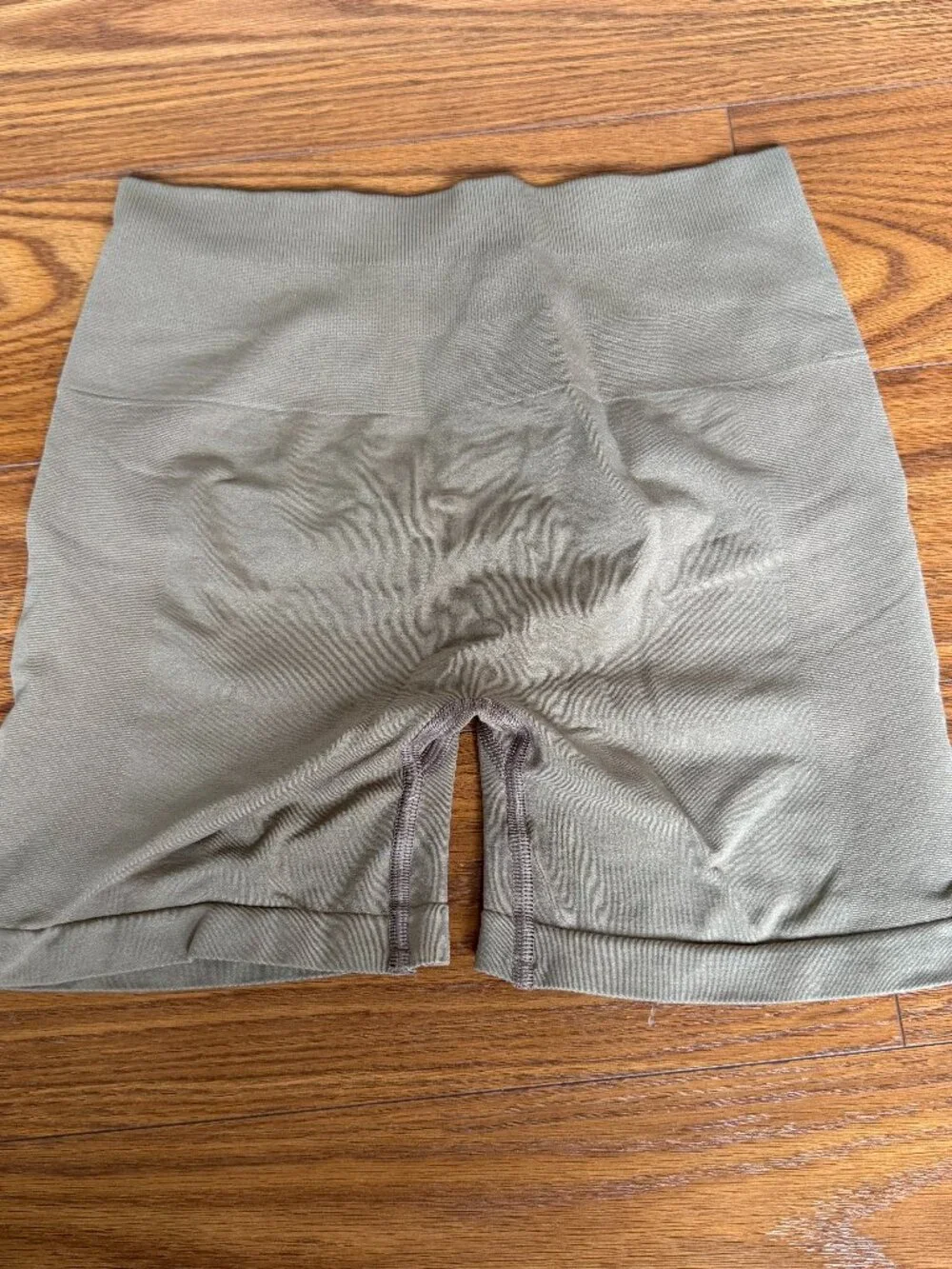 Alphalete Amplify 4.5" Shorts - S - Picture 2 of 4